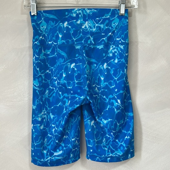 Aritzia TNA Bike Shorts splash blue size small - Picture 4 of 6